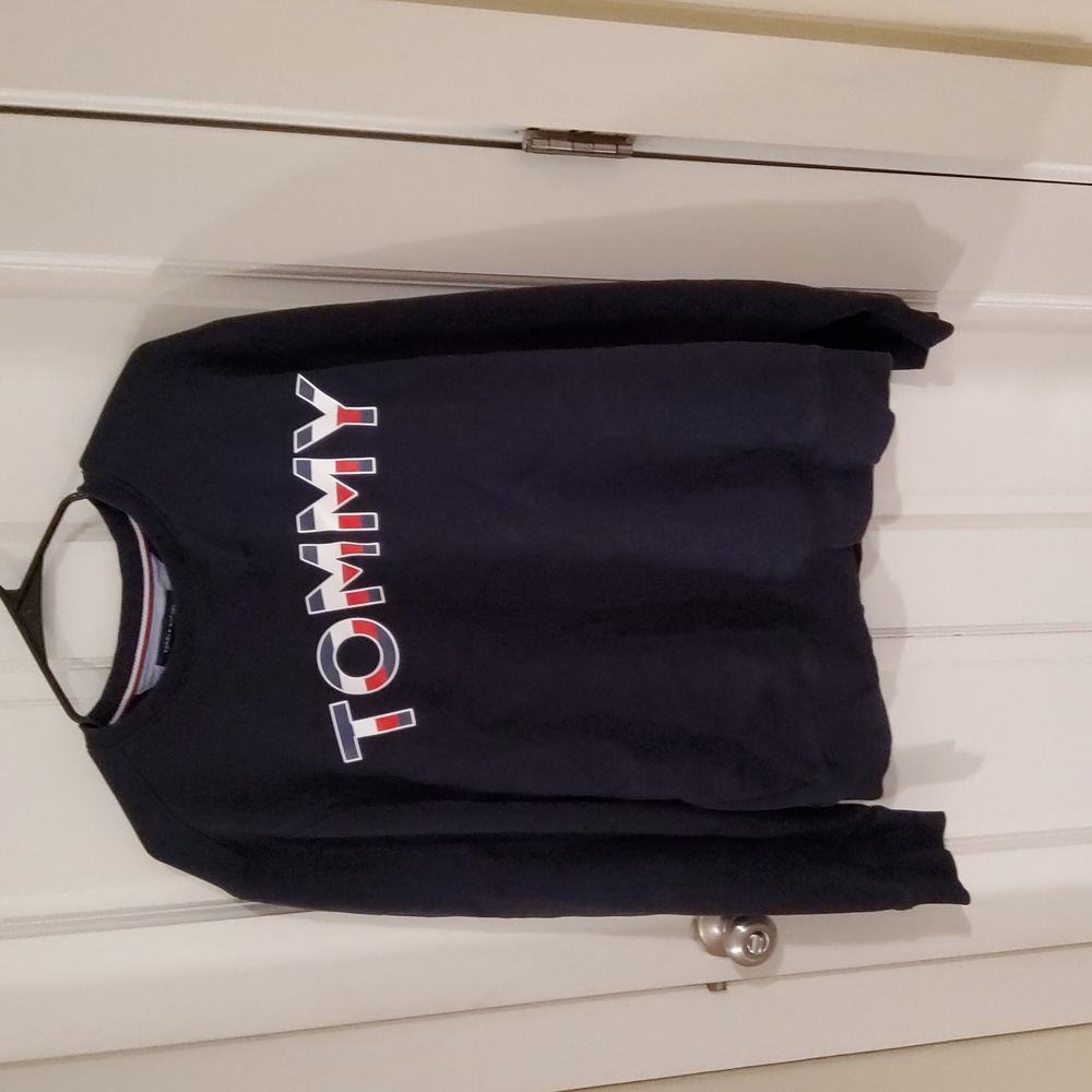Men's Tommy Hilfiger sweater Size Large